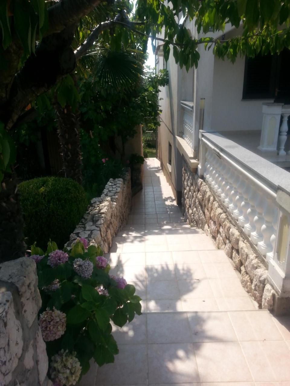 מאלינסקה Apartments Rendulic מראה חיצוני תמונה