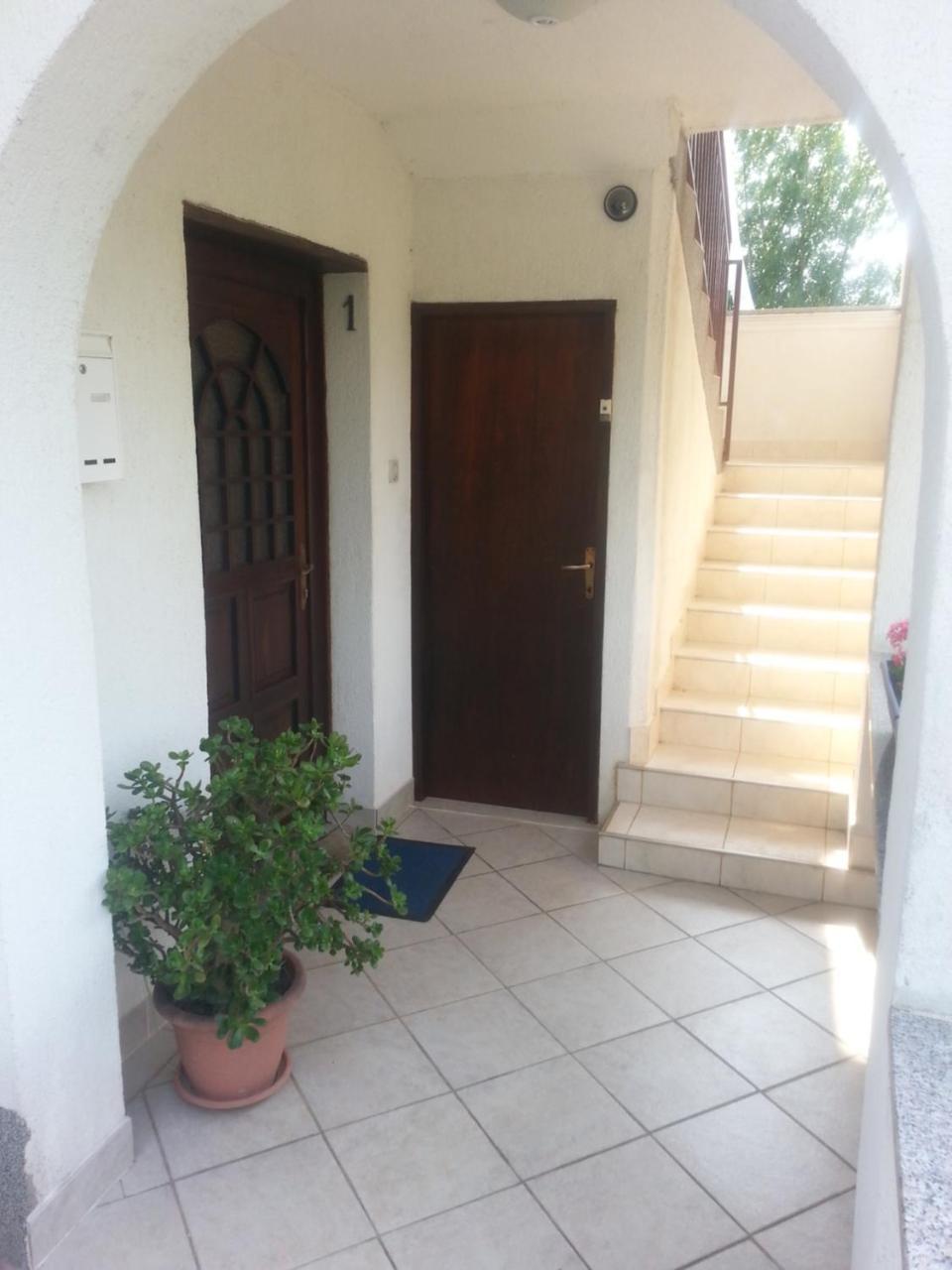 מאלינסקה Apartments Rendulic מראה חיצוני תמונה